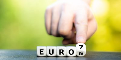 La norme Euro 7 ajouterait de nouvelles contraintes aux constructeurs automobiles. La norme Euro 7 ajouterait de nouvelles contraintes aux constructeurs automobiles.