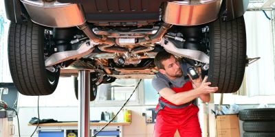 Les contrôles techniques sont de plus en plus nombreux à mesure que la moyenne d'âge des véhicules augmente en France.