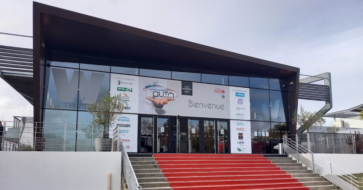 Assises nationales de l'automobile sur le circuit des 24h du Mans